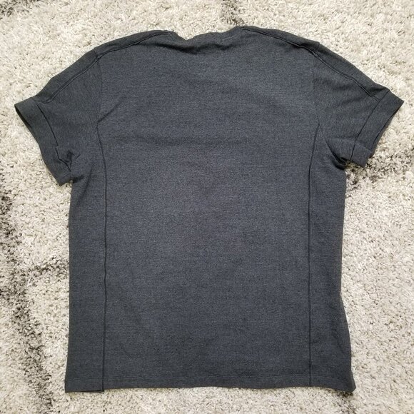 Nike Men's Yoga Dri-Fit Short Sleeve Black and Grey T-Shirt Size Medium - Picture 7 of 7